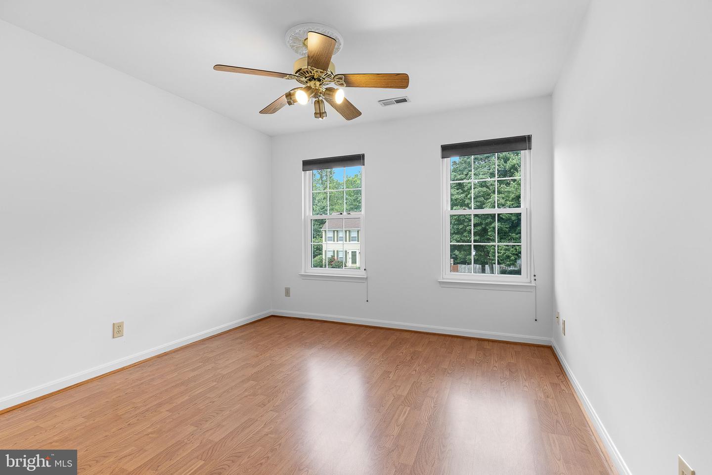 8 WESTCHESTER CT, STAFFORD, Virginia 22554, 5 Bedrooms Bedrooms, ,3 BathroomsBathrooms,Residential,For sale,8 WESTCHESTER CT,VAST2040076 MLS # VAST2040076