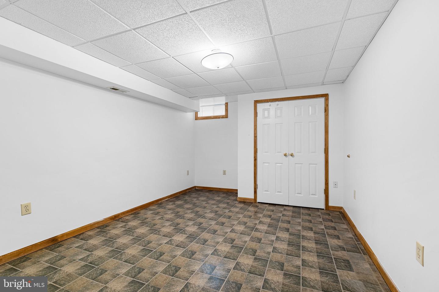 8 WESTCHESTER CT, STAFFORD, Virginia 22554, 5 Bedrooms Bedrooms, ,3 BathroomsBathrooms,Residential,For sale,8 WESTCHESTER CT,VAST2040076 MLS # VAST2040076