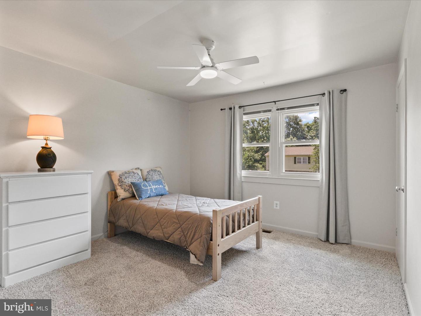 5658 NEDDLETON AVE, WOODBRIDGE, Virginia 22193, 4 Bedrooms Bedrooms, ,3 BathroomsBathrooms,Residential,For sale,5658 NEDDLETON AVE,VAPW2097708 MLS # VAPW2097708