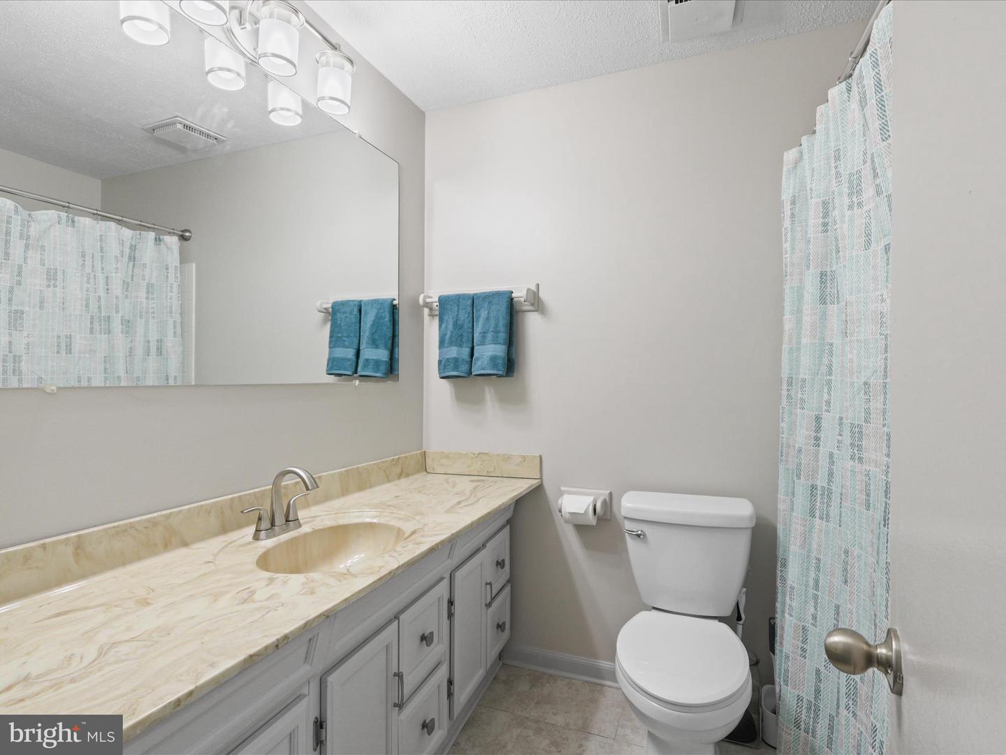 5658 NEDDLETON AVE, WOODBRIDGE, Virginia 22193, 4 Bedrooms Bedrooms, ,3 BathroomsBathrooms,Residential,For sale,5658 NEDDLETON AVE,VAPW2097708 MLS # VAPW2097708