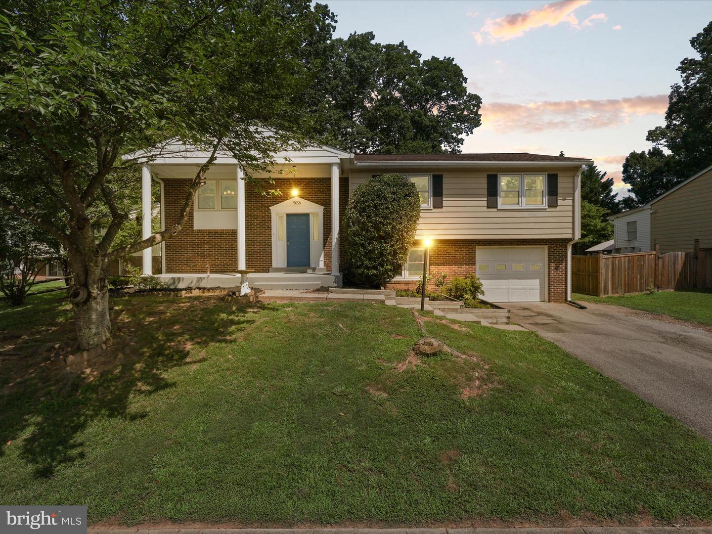5658 NEDDLETON AVE, WOODBRIDGE, Virginia 22193, 4 Bedrooms Bedrooms, ,3 BathroomsBathrooms,Residential,For sale,5658 NEDDLETON AVE,VAPW2097708 MLS # VAPW2097708