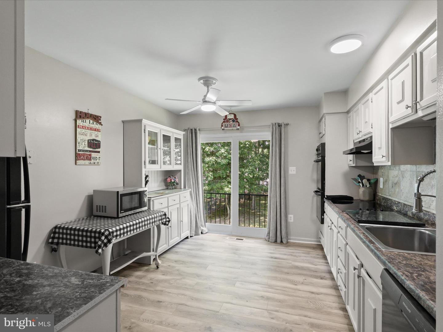 5658 NEDDLETON AVE, WOODBRIDGE, Virginia 22193, 4 Bedrooms Bedrooms, ,3 BathroomsBathrooms,Residential,For sale,5658 NEDDLETON AVE,VAPW2097708 MLS # VAPW2097708