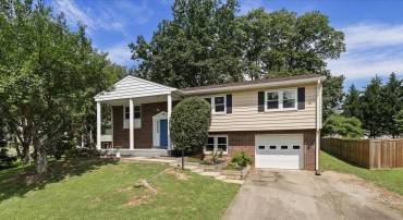 5658 NEDDLETON AVE, WOODBRIDGE, Virginia 22193, 4 Bedrooms Bedrooms, ,3 BathroomsBathrooms,Residential,For sale,5658 NEDDLETON AVE,VAPW2097708 MLS # VAPW2097708
