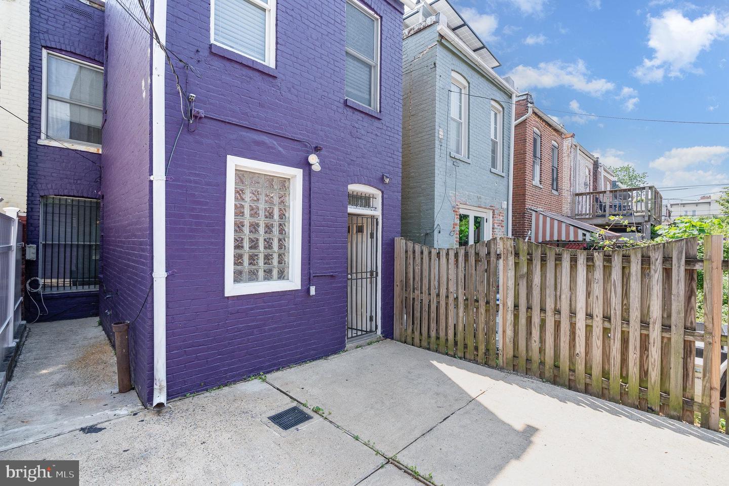 716 4TH ST NE, WASHINGTON, District Of Columbia 20002, 3 Bedrooms Bedrooms, ,2 BathroomsBathrooms,Residential,For sale,716 4TH ST NE,DCDC2207486 MLS # DCDC2207486
