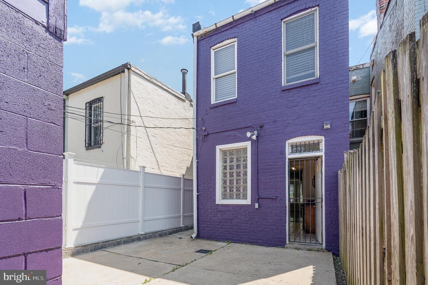 716 4TH ST NE, WASHINGTON, District Of Columbia 20002, 3 Bedrooms Bedrooms, ,2 BathroomsBathrooms,Residential,For sale,716 4TH ST NE,DCDC2207486 MLS # DCDC2207486