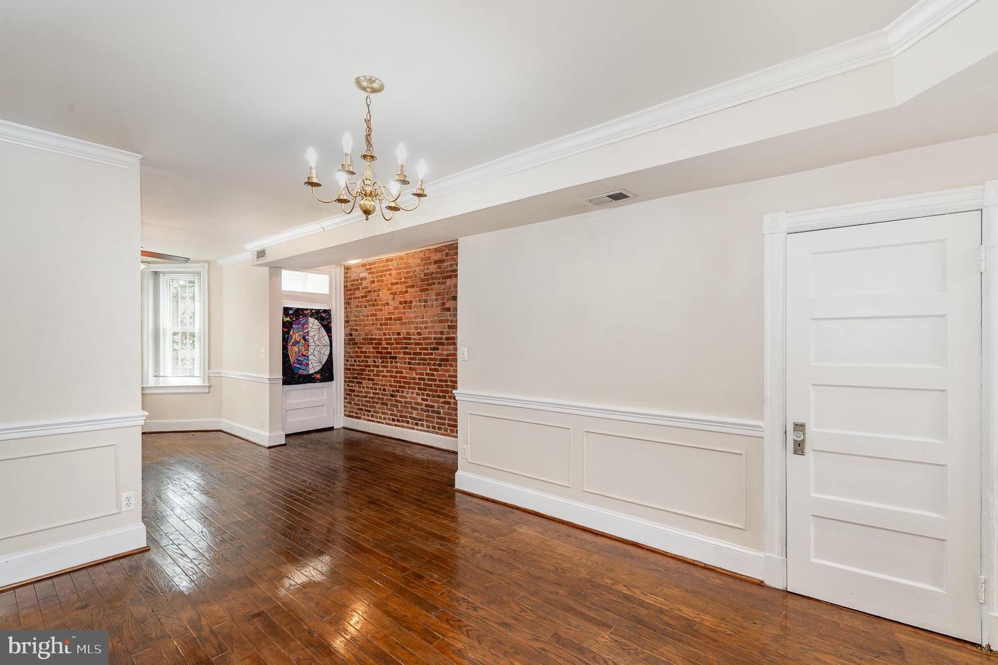716 4TH ST NE, WASHINGTON, District Of Columbia 20002, 3 Bedrooms Bedrooms, ,2 BathroomsBathrooms,Residential,For sale,716 4TH ST NE,DCDC2207486 MLS # DCDC2207486