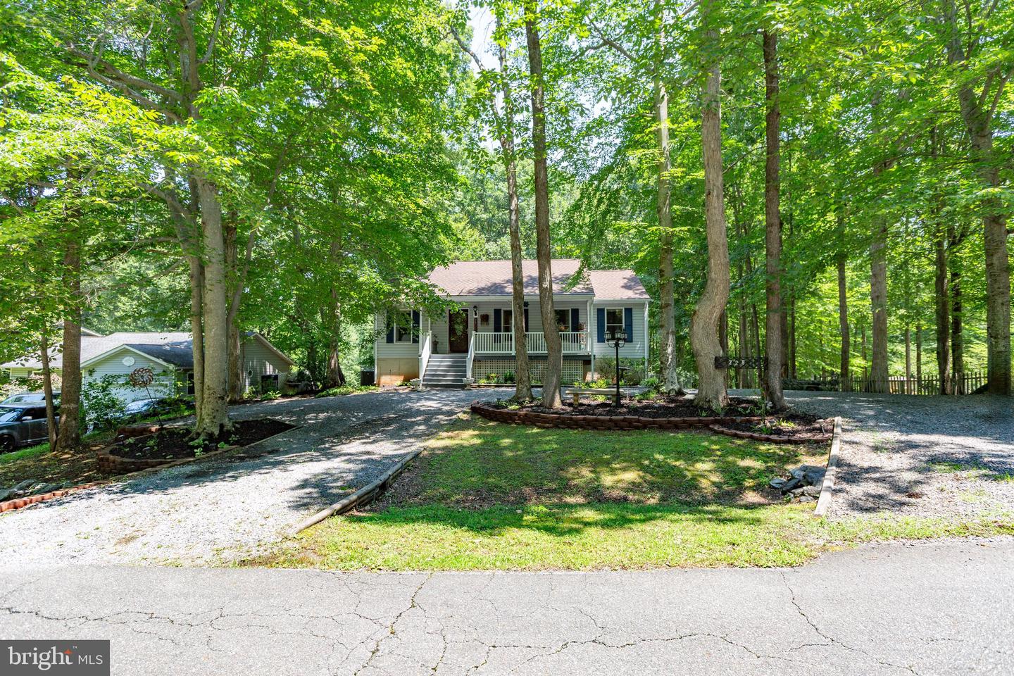 228 CEDAR RIDGE DR, RUTHER GLEN, Virginia 22546, 3 Bedrooms Bedrooms, ,3 BathroomsBathrooms,Residential,For sale,228 CEDAR RIDGE DR,VACV2008372 MLS # VACV2008372