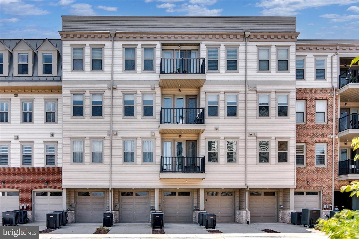 23630 HAVELOCK WALK TER #317, ASHBURN, Virginia 20148, 3 Bedrooms Bedrooms, ,2 BathroomsBathrooms,Residential,For sale,23630 HAVELOCK WALK TER #317,VALO2100442 MLS # VALO2100442