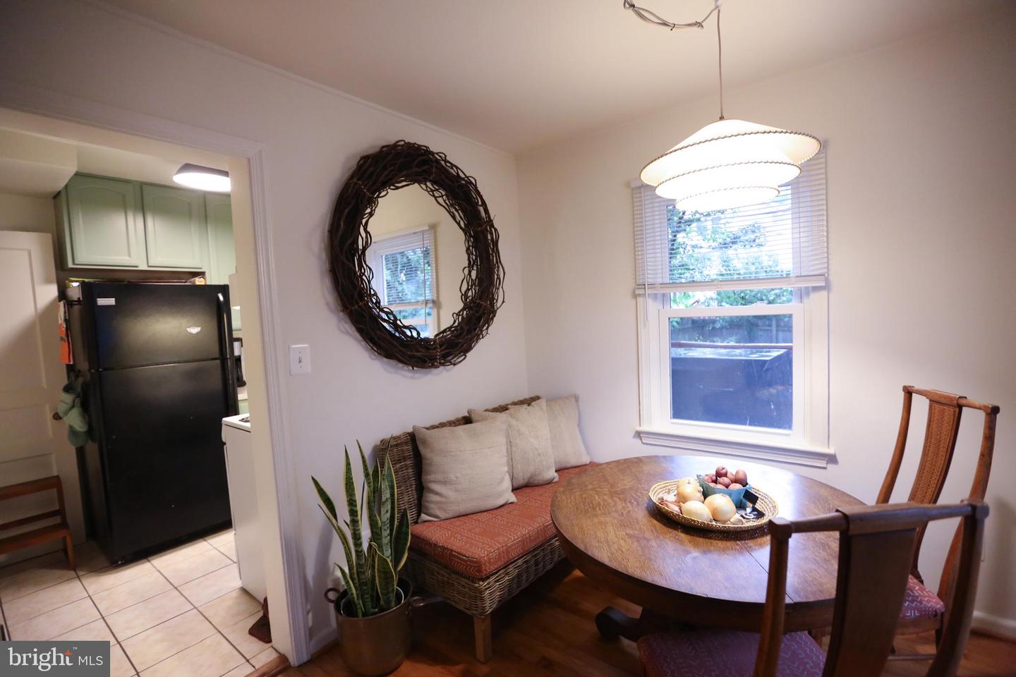 5862 MONTICELLO RD, ALEXANDRIA, Virginia 22303, 2 Bedrooms Bedrooms, ,1 BathroomBathrooms,Residential,For sale,5862 MONTICELLO RD,VAFX2250600 MLS # VAFX2250600