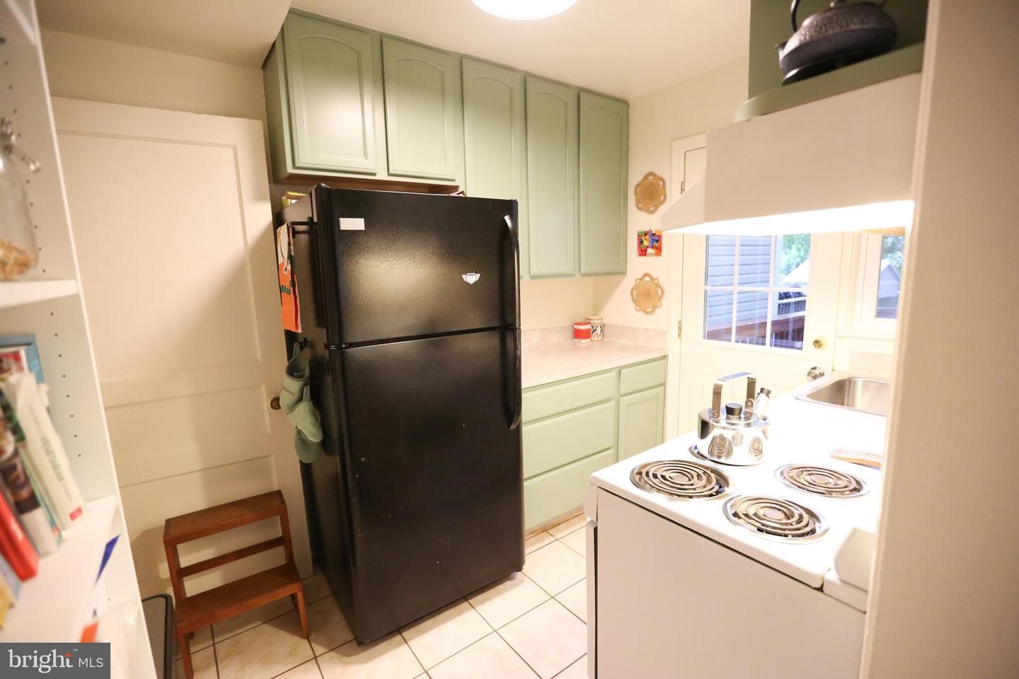 5862 MONTICELLO RD, ALEXANDRIA, Virginia 22303, 2 Bedrooms Bedrooms, ,1 BathroomBathrooms,Residential,For sale,5862 MONTICELLO RD,VAFX2250600 MLS # VAFX2250600