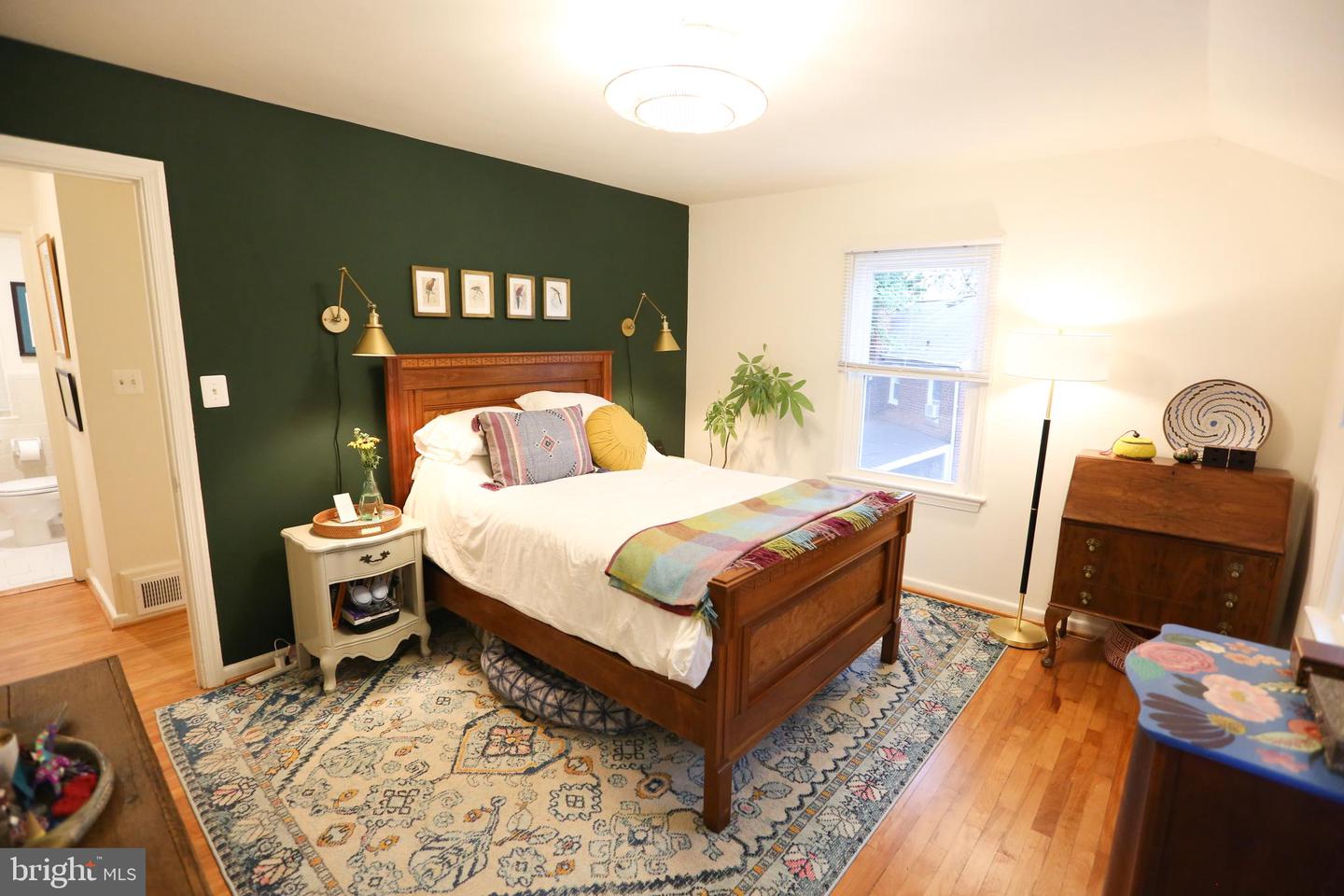 5862 MONTICELLO RD, ALEXANDRIA, Virginia 22303, 2 Bedrooms Bedrooms, ,1 BathroomBathrooms,Residential,For sale,5862 MONTICELLO RD,VAFX2250600 MLS # VAFX2250600