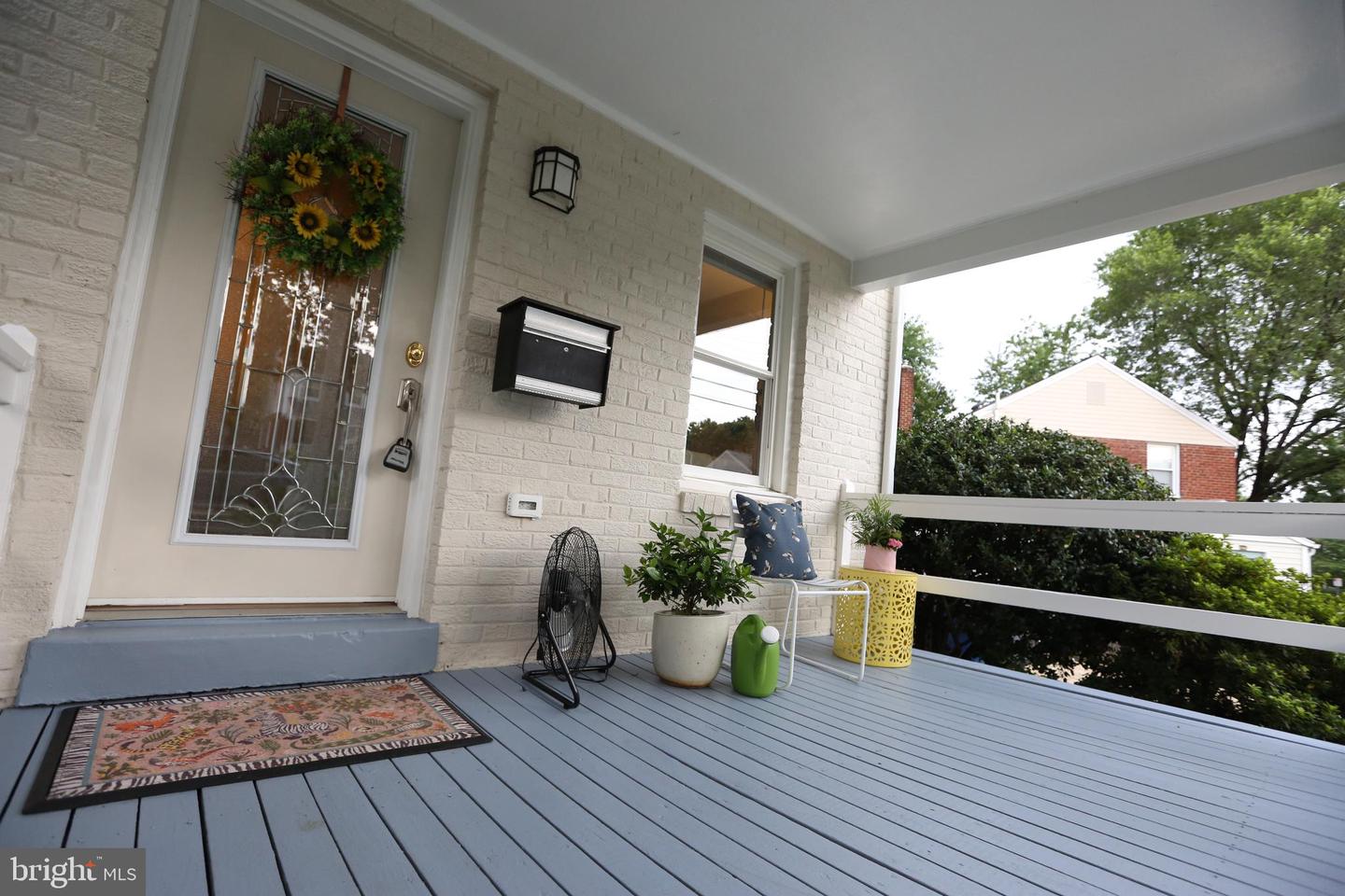 5862 MONTICELLO RD, ALEXANDRIA, Virginia 22303, 2 Bedrooms Bedrooms, ,1 BathroomBathrooms,Residential,For sale,5862 MONTICELLO RD,VAFX2250600 MLS # VAFX2250600