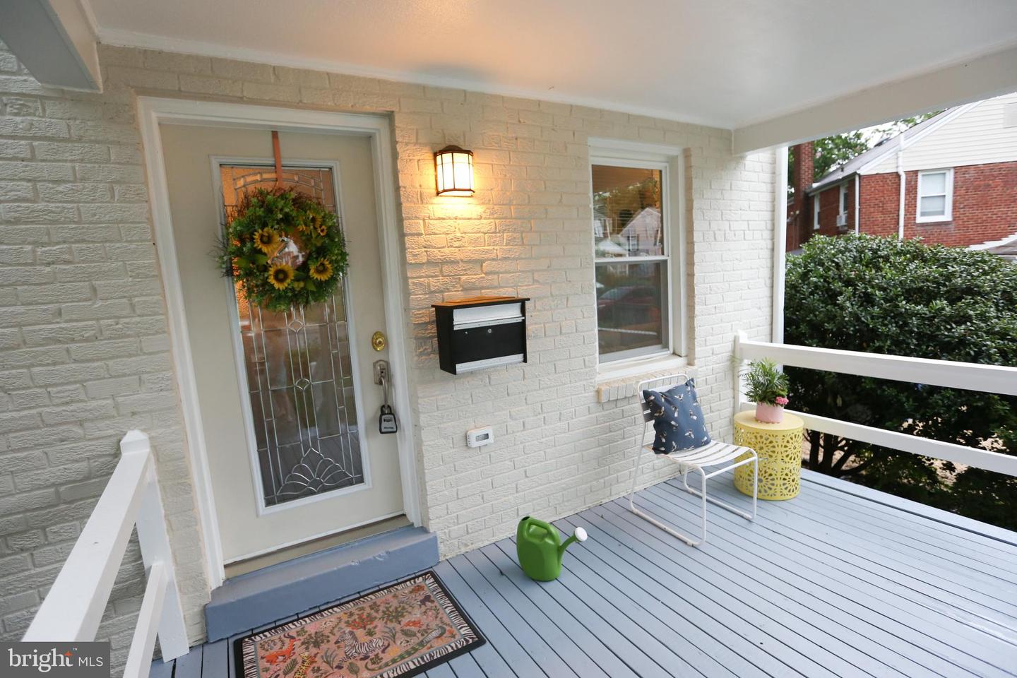 5862 MONTICELLO RD, ALEXANDRIA, Virginia 22303, 2 Bedrooms Bedrooms, ,1 BathroomBathrooms,Residential,For sale,5862 MONTICELLO RD,VAFX2250600 MLS # VAFX2250600
