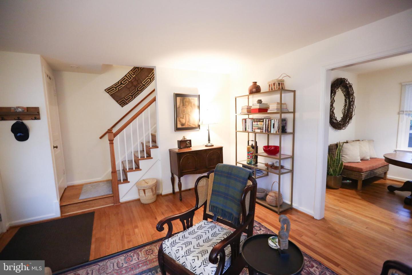 5862 MONTICELLO RD, ALEXANDRIA, Virginia 22303, 2 Bedrooms Bedrooms, ,1 BathroomBathrooms,Residential,For sale,5862 MONTICELLO RD,VAFX2250600 MLS # VAFX2250600
