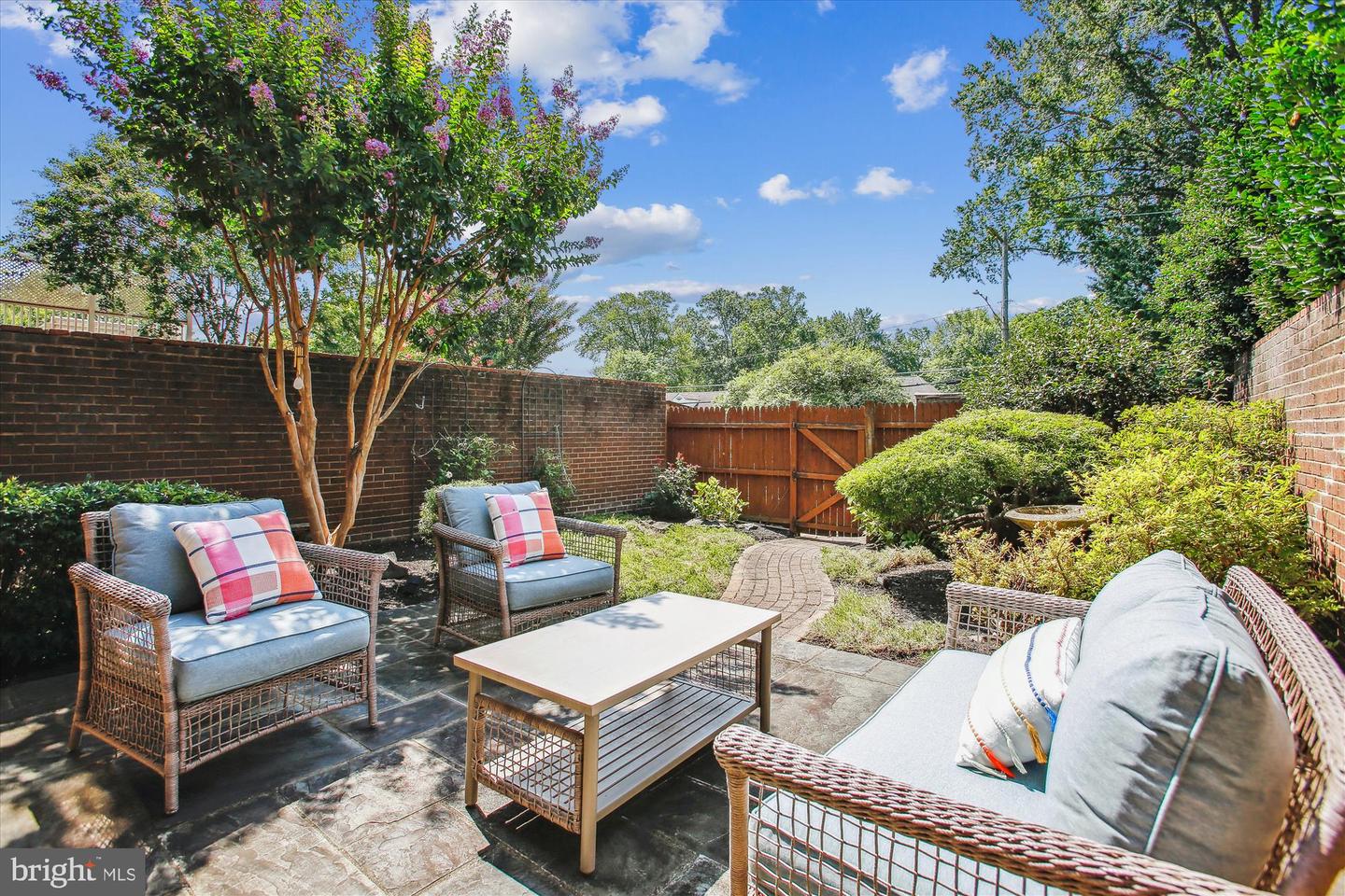 6334 GOLF COURSE SQ, ALEXANDRIA, Virginia 22307, 4 Bedrooms Bedrooms, 13 Rooms Rooms,3 BathroomsBathrooms,Residential,For sale,6334 GOLF COURSE SQ,VAFX2250262 MLS # VAFX2250262