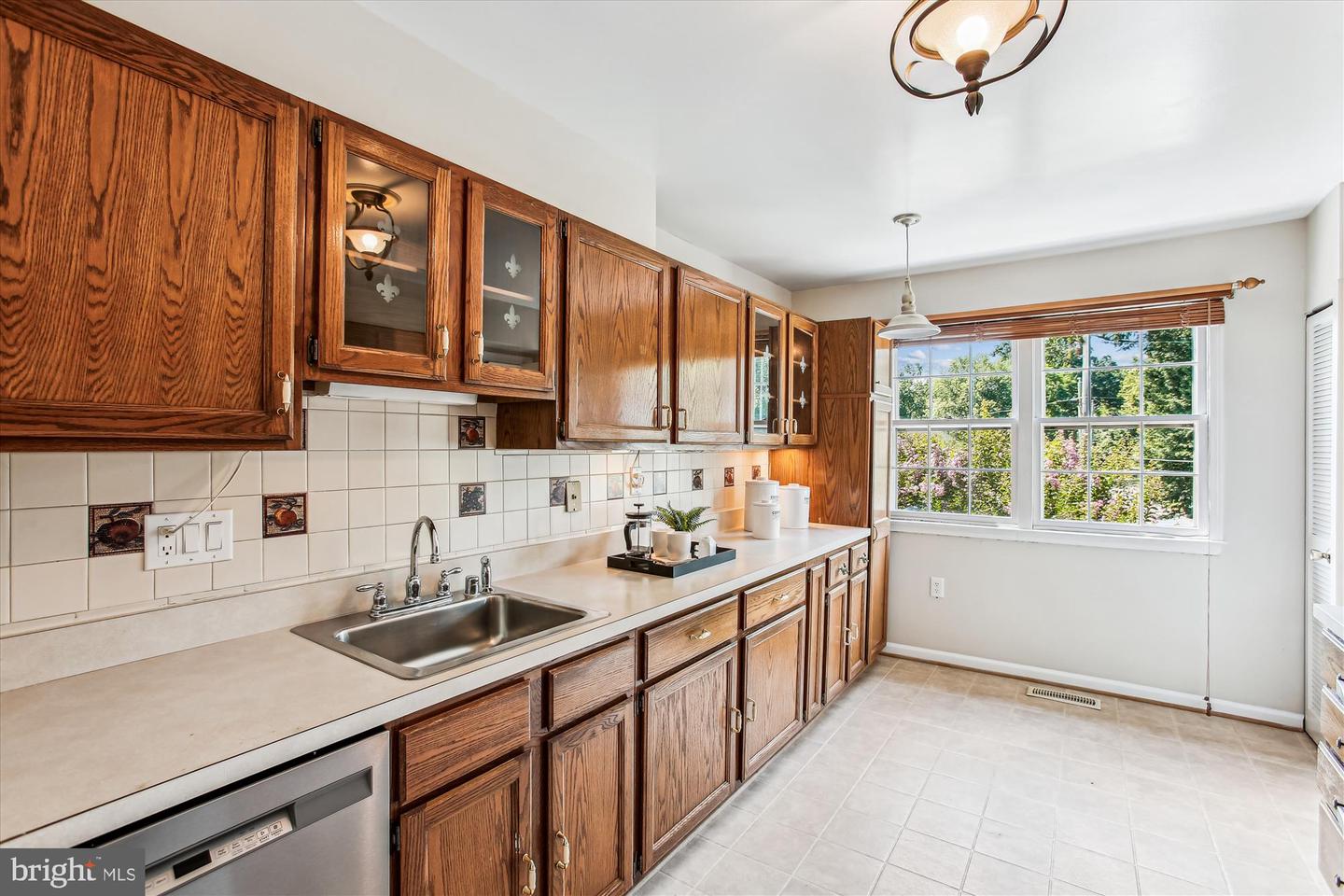 6334 GOLF COURSE SQ, ALEXANDRIA, Virginia 22307, 4 Bedrooms Bedrooms, 13 Rooms Rooms,3 BathroomsBathrooms,Residential,For sale,6334 GOLF COURSE SQ,VAFX2250262 MLS # VAFX2250262