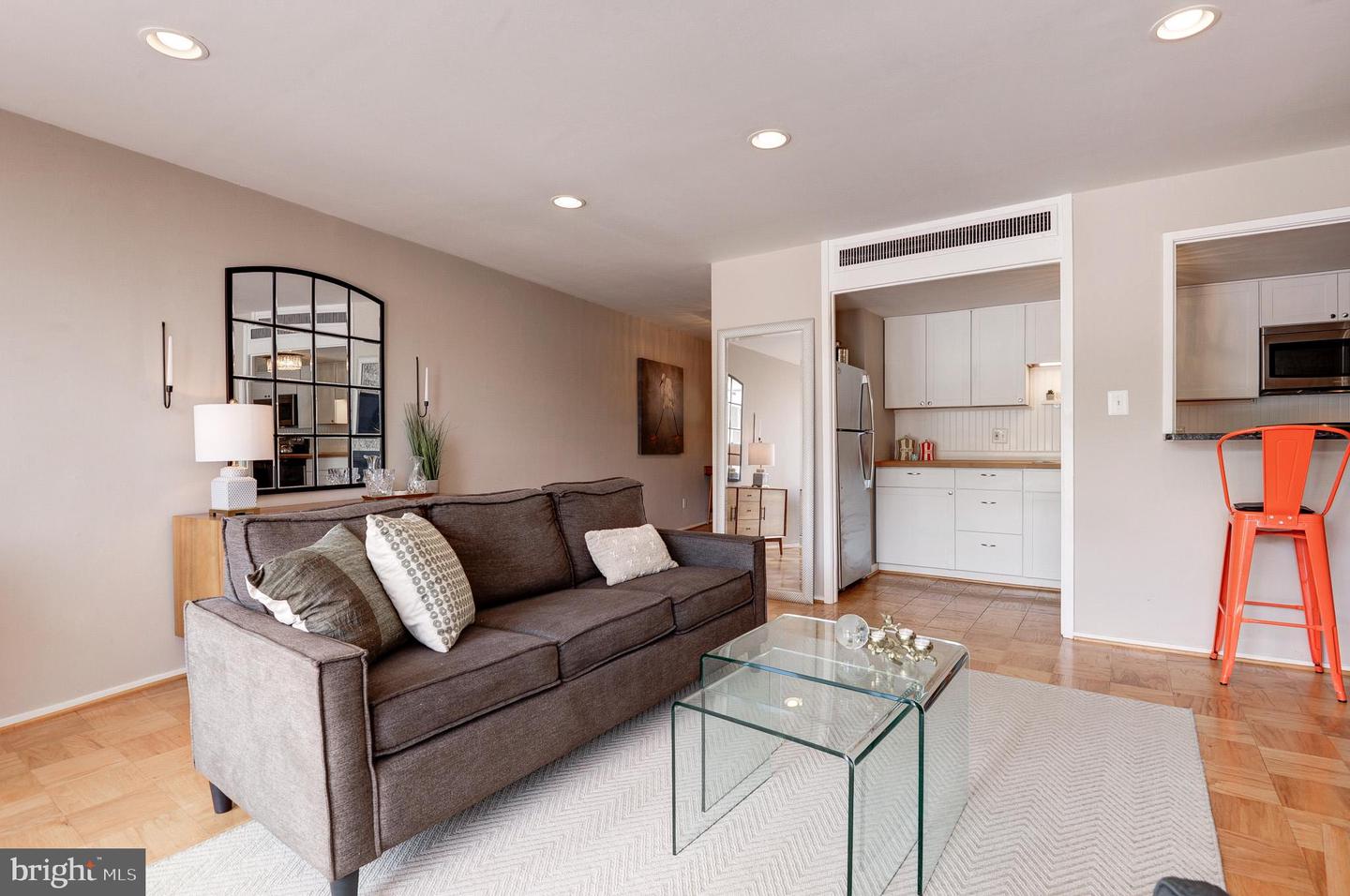 1642 CHIMNEY HOUSE RD, RESTON, Virginia 20190, 1 Bedroom Bedrooms, ,1 BathroomBathrooms,Residential,For sale,1642 CHIMNEY HOUSE RD,VAFX2250452 MLS # VAFX2250452