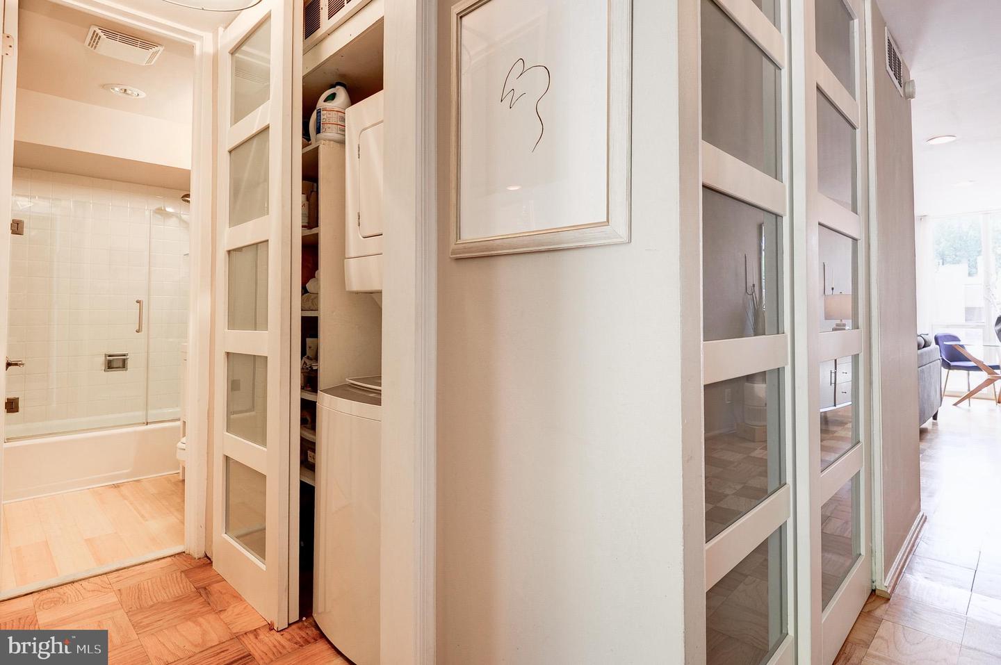 1642 CHIMNEY HOUSE RD, RESTON, Virginia 20190, 1 Bedroom Bedrooms, ,1 BathroomBathrooms,Residential,For sale,1642 CHIMNEY HOUSE RD,VAFX2250452 MLS # VAFX2250452