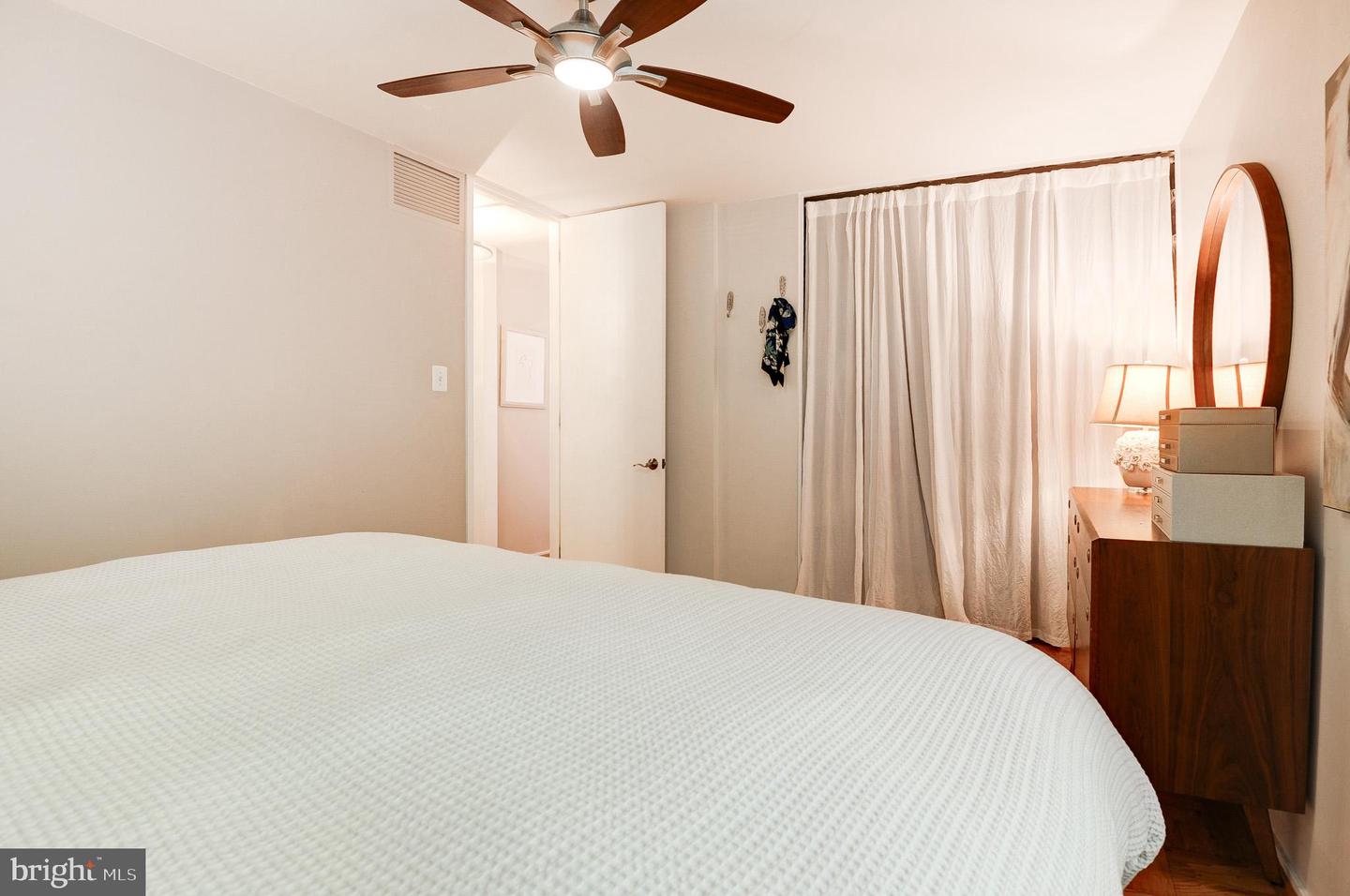 1642 CHIMNEY HOUSE RD, RESTON, Virginia 20190, 1 Bedroom Bedrooms, ,1 BathroomBathrooms,Residential,For sale,1642 CHIMNEY HOUSE RD,VAFX2250452 MLS # VAFX2250452