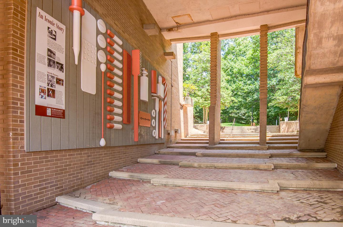 1642 CHIMNEY HOUSE RD, RESTON, Virginia 20190, 1 Bedroom Bedrooms, ,1 BathroomBathrooms,Residential,For sale,1642 CHIMNEY HOUSE RD,VAFX2250452 MLS # VAFX2250452