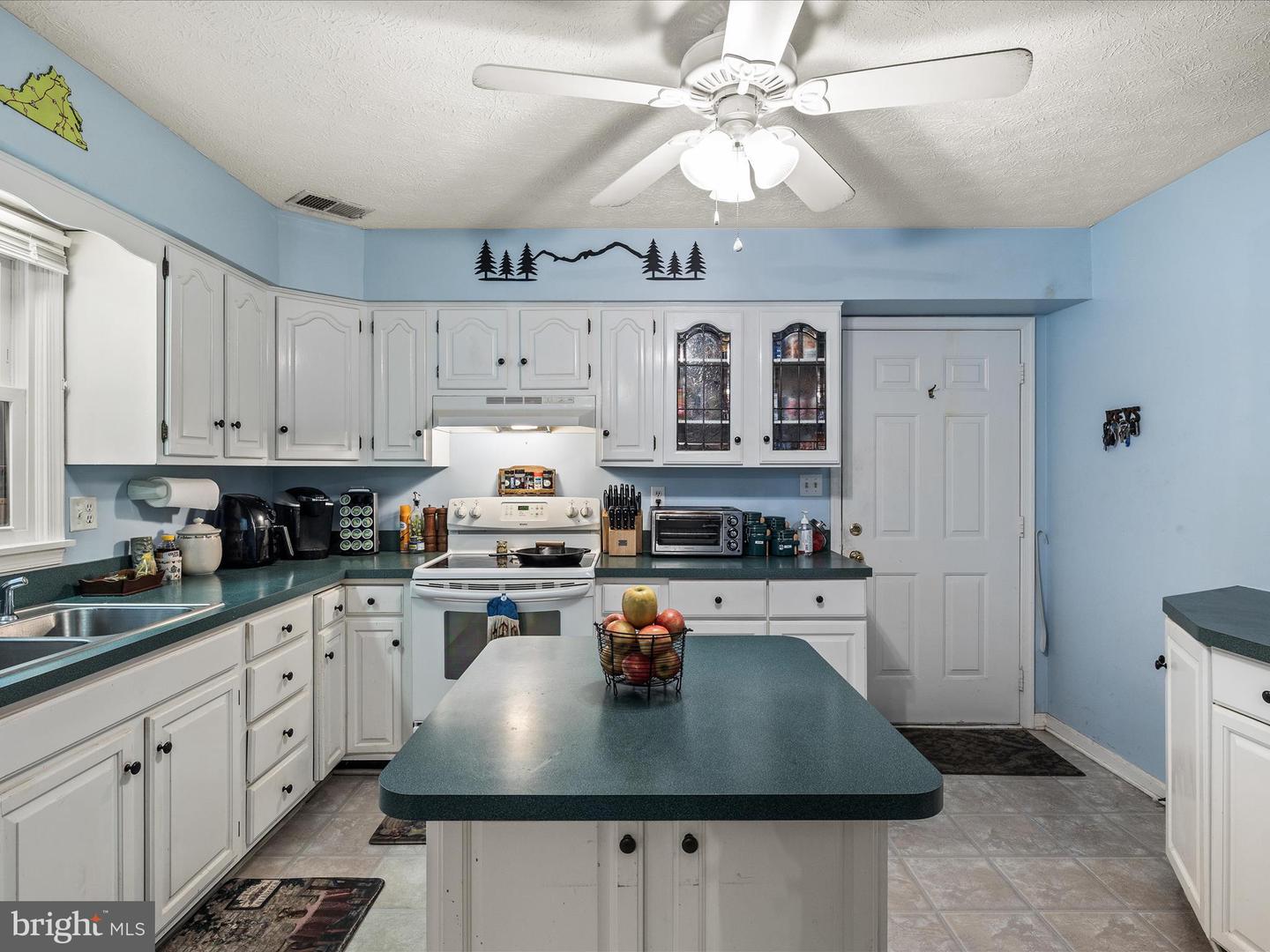 303 BEECHCROFT RD, WINCHESTER, Virginia 22601, 3 Bedrooms Bedrooms, ,1 BathroomBathrooms,Residential,For sale,303 BEECHCROFT RD,VAWI2008028 MLS # VAWI2008028