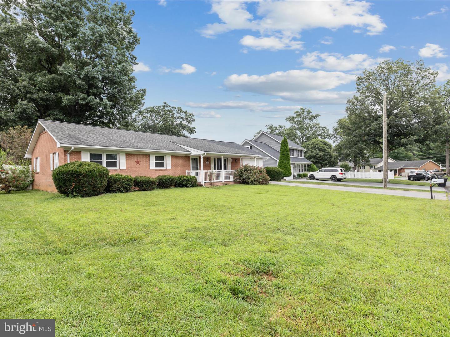 303 BEECHCROFT RD, WINCHESTER, Virginia 22601, 3 Bedrooms Bedrooms, ,1 BathroomBathrooms,Residential,For sale,303 BEECHCROFT RD,VAWI2008028 MLS # VAWI2008028