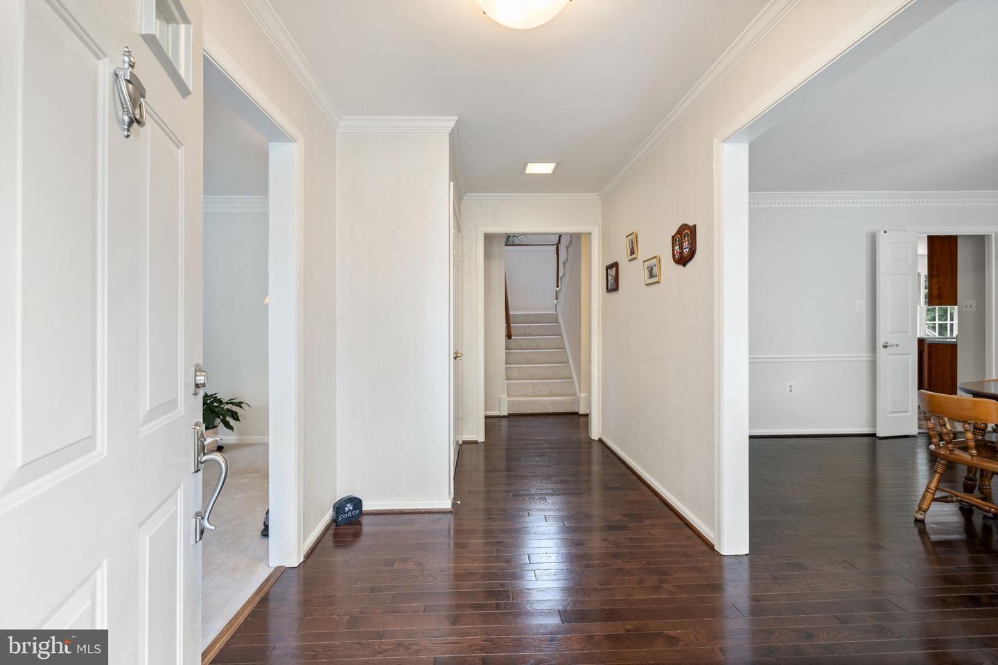 9607 CERALENE CT, FAIRFAX, Virginia 22032, 5 Bedrooms Bedrooms, ,3 BathroomsBathrooms,Residential,For sale,9607 CERALENE CT,VAFX2250510 MLS # VAFX2250510
