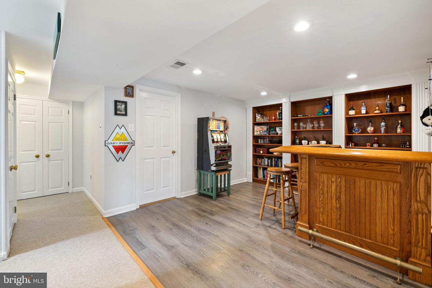 9607 CERALENE CT, FAIRFAX, Virginia 22032, 5 Bedrooms Bedrooms, ,3 BathroomsBathrooms,Residential,For sale,9607 CERALENE CT,VAFX2250510 MLS # VAFX2250510