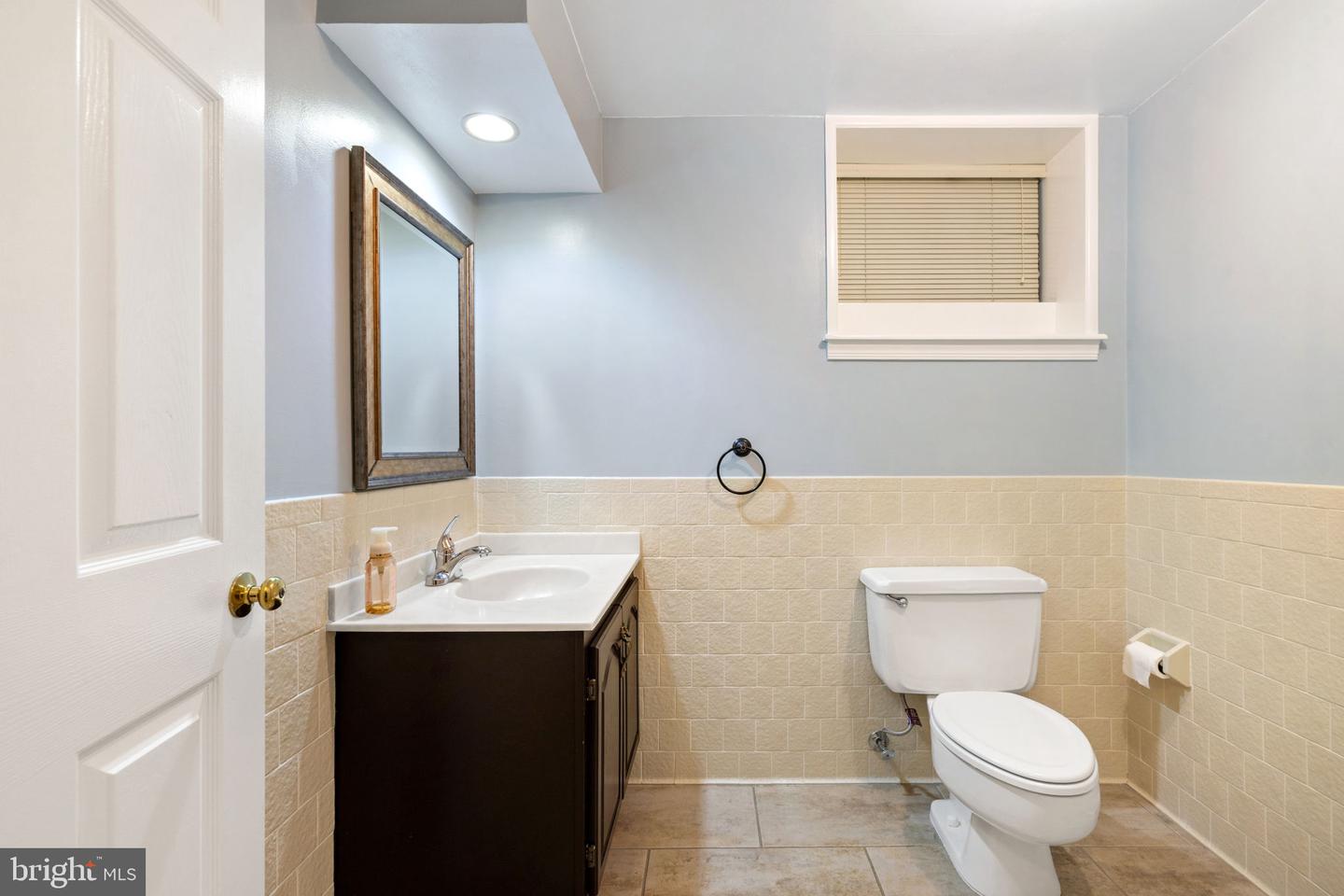 9607 CERALENE CT, FAIRFAX, Virginia 22032, 5 Bedrooms Bedrooms, ,3 BathroomsBathrooms,Residential,For sale,9607 CERALENE CT,VAFX2250510 MLS # VAFX2250510