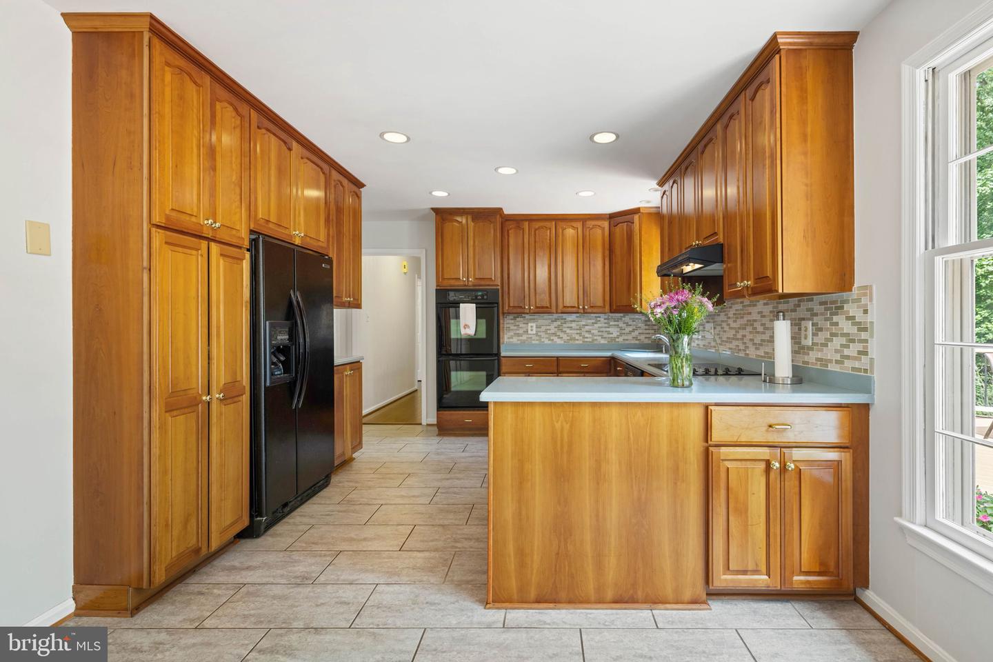 9607 CERALENE CT, FAIRFAX, Virginia 22032, 5 Bedrooms Bedrooms, ,3 BathroomsBathrooms,Residential,For sale,9607 CERALENE CT,VAFX2250510 MLS # VAFX2250510