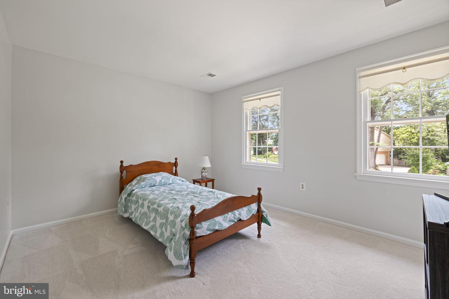 9607 CERALENE CT, FAIRFAX, Virginia 22032, 5 Bedrooms Bedrooms, ,3 BathroomsBathrooms,Residential,For sale,9607 CERALENE CT,VAFX2250510 MLS # VAFX2250510