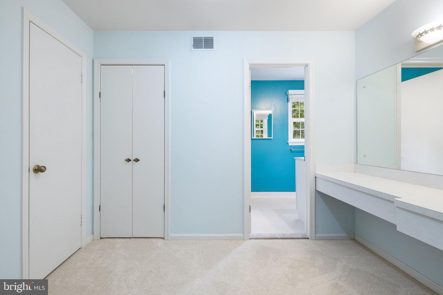 9607 CERALENE CT, FAIRFAX, Virginia 22032, 5 Bedrooms Bedrooms, ,3 BathroomsBathrooms,Residential,For sale,9607 CERALENE CT,VAFX2250510 MLS # VAFX2250510
