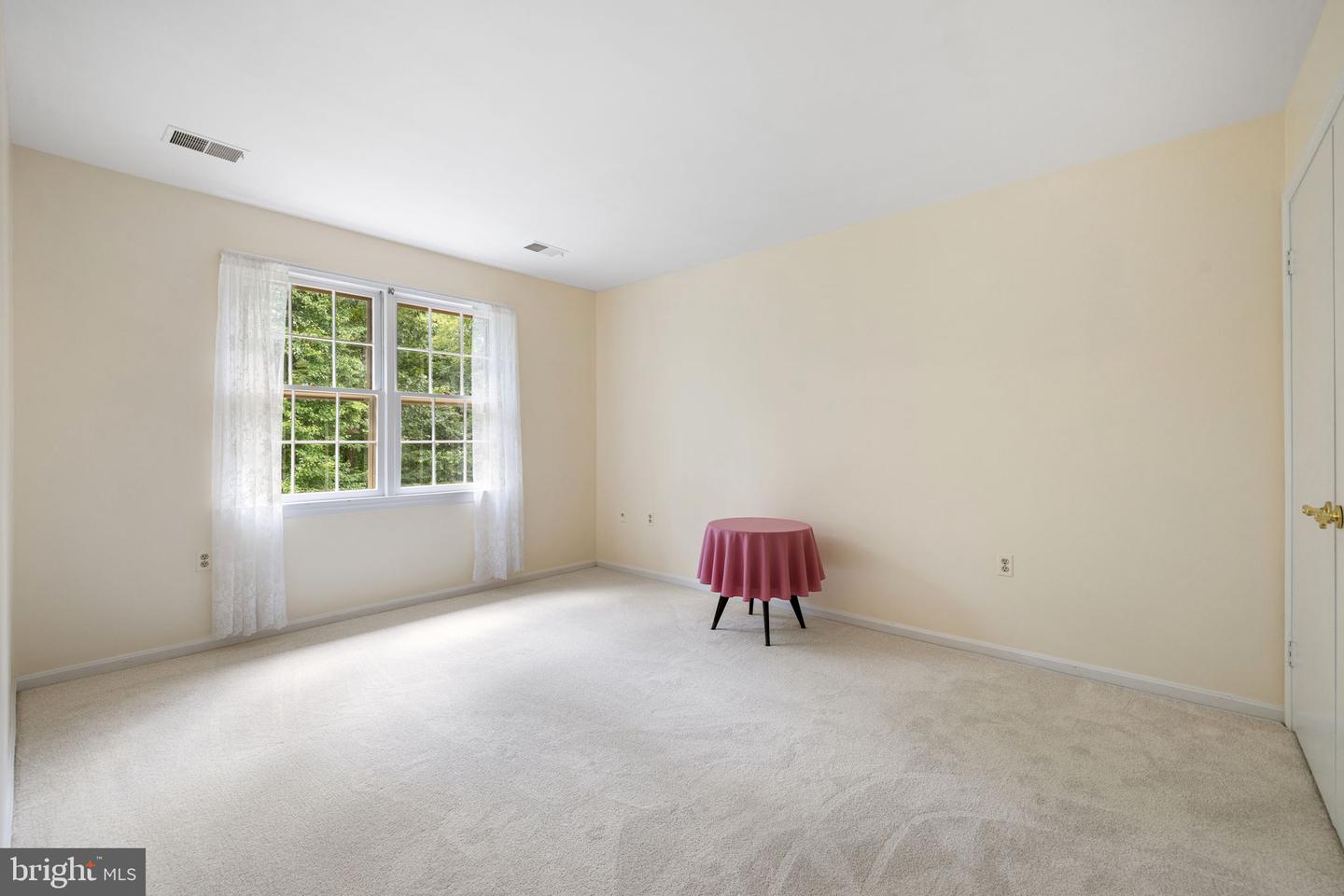 9607 CERALENE CT, FAIRFAX, Virginia 22032, 5 Bedrooms Bedrooms, ,3 BathroomsBathrooms,Residential,For sale,9607 CERALENE CT,VAFX2250510 MLS # VAFX2250510