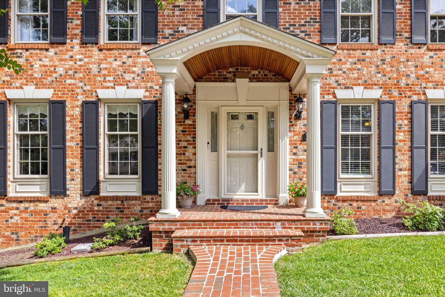 9607 CERALENE CT, FAIRFAX, Virginia 22032, 5 Bedrooms Bedrooms, ,3 BathroomsBathrooms,Residential,For sale,9607 CERALENE CT,VAFX2250510 MLS # VAFX2250510