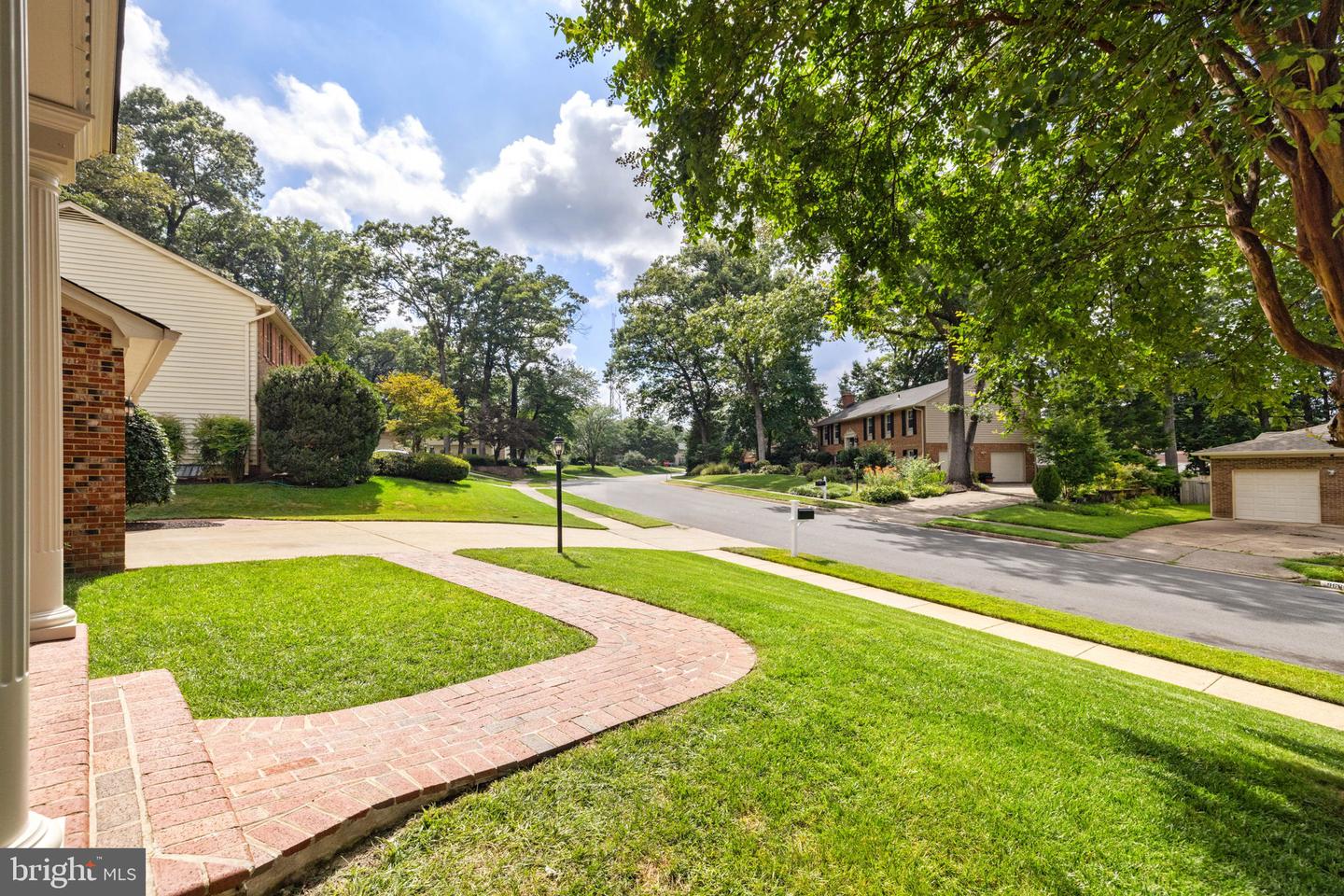 9607 CERALENE CT, FAIRFAX, Virginia 22032, 5 Bedrooms Bedrooms, ,3 BathroomsBathrooms,Residential,For sale,9607 CERALENE CT,VAFX2250510 MLS # VAFX2250510