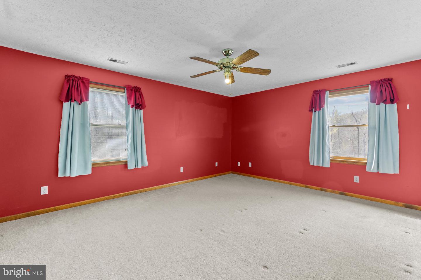 6960 HIDDEN BROOK DR, GLOUCESTER, Virginia 23061, 3 Bedrooms Bedrooms, ,2 BathroomsBathrooms,Residential,For sale,6960 HIDDEN BROOK DR,VAGV2000144 MLS # VAGV2000144