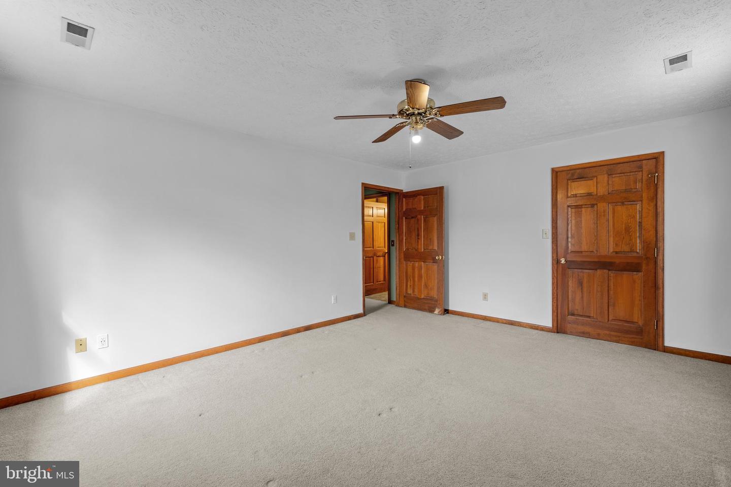 6960 HIDDEN BROOK DR, GLOUCESTER, Virginia 23061, 3 Bedrooms Bedrooms, ,2 BathroomsBathrooms,Residential,For sale,6960 HIDDEN BROOK DR,VAGV2000144 MLS # VAGV2000144