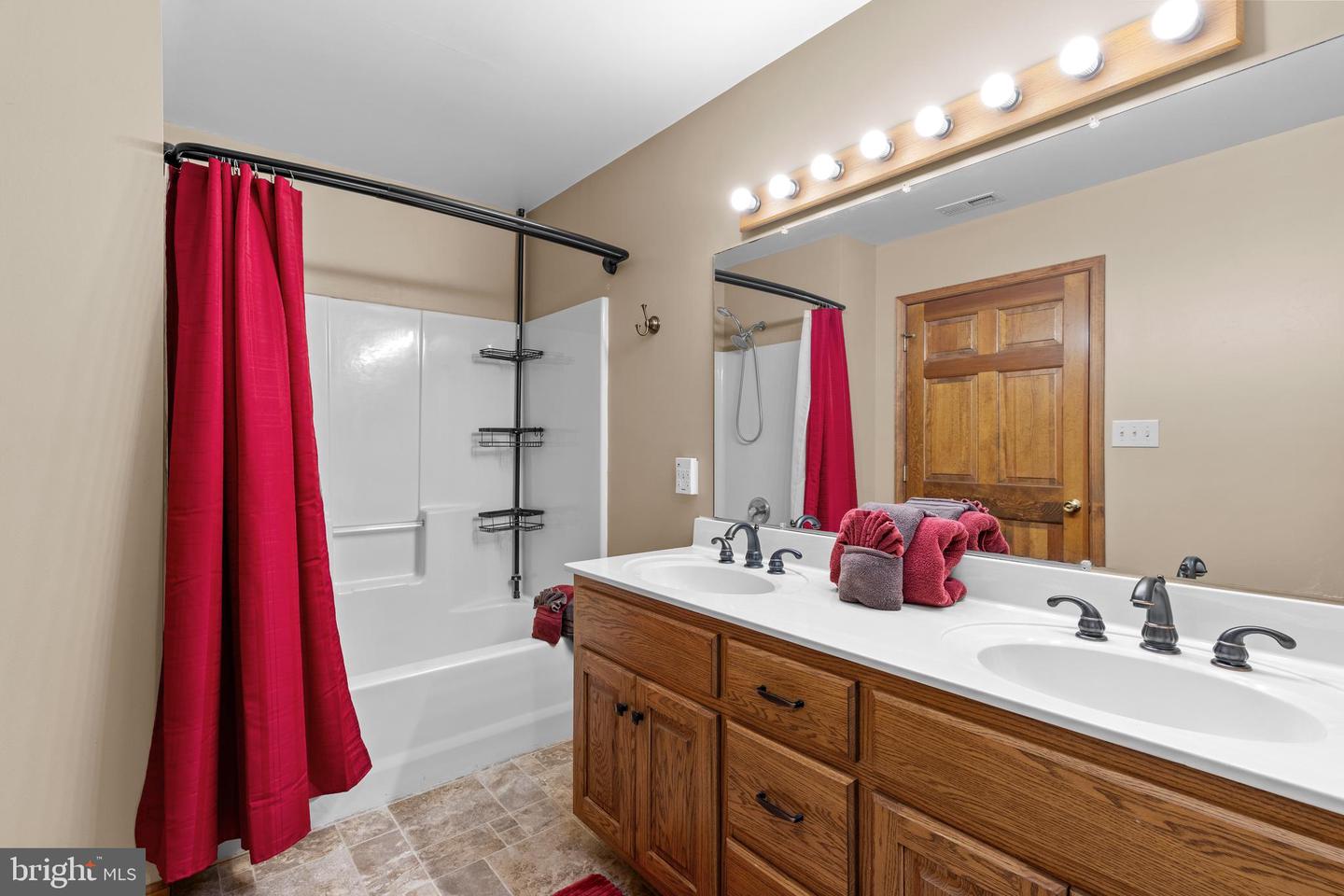 6960 HIDDEN BROOK DR, GLOUCESTER, Virginia 23061, 3 Bedrooms Bedrooms, ,2 BathroomsBathrooms,Residential,For sale,6960 HIDDEN BROOK DR,VAGV2000144 MLS # VAGV2000144