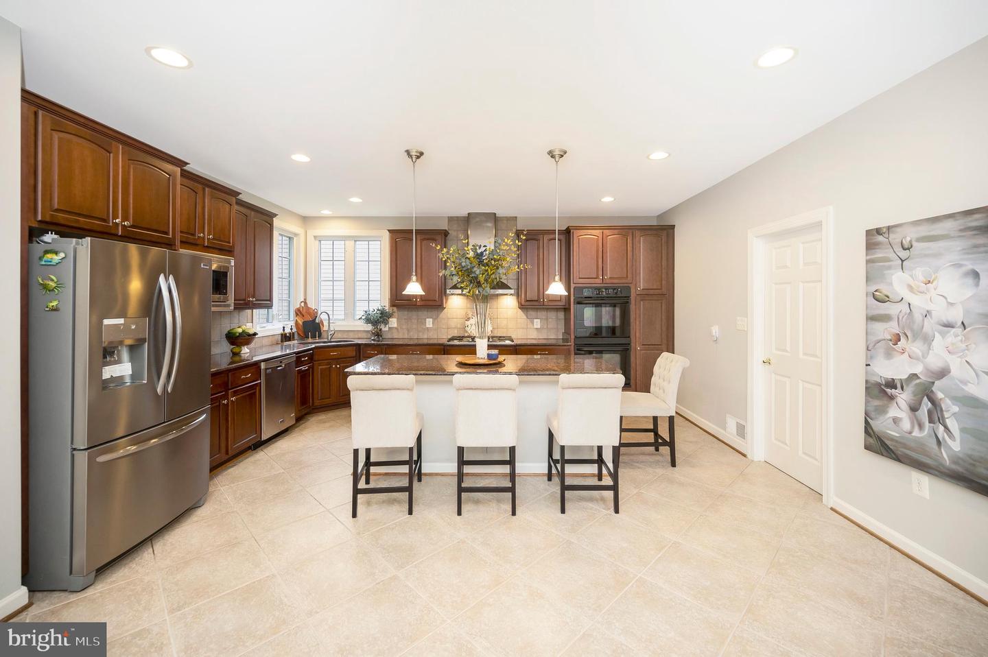 3379 DONDIS CREEK DR, TRIANGLE, Virginia 22172, 5 Bedrooms Bedrooms, ,4 BathroomsBathrooms,Residential,For sale,3379 DONDIS CREEK DR,VAPW2097988 MLS # VAPW2097988