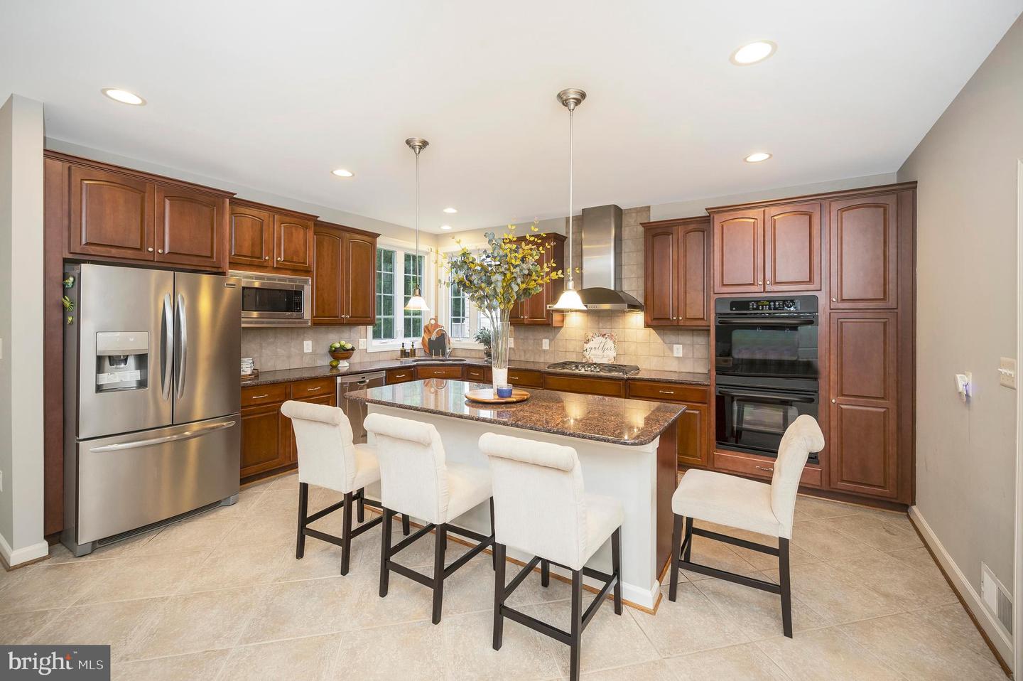 3379 DONDIS CREEK DR, TRIANGLE, Virginia 22172, 5 Bedrooms Bedrooms, ,4 BathroomsBathrooms,Residential,For sale,3379 DONDIS CREEK DR,VAPW2097988 MLS # VAPW2097988