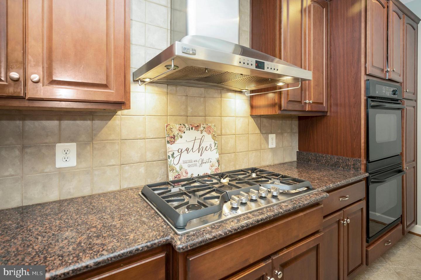 3379 DONDIS CREEK DR, TRIANGLE, Virginia 22172, 5 Bedrooms Bedrooms, ,4 BathroomsBathrooms,Residential,For sale,3379 DONDIS CREEK DR,VAPW2097988 MLS # VAPW2097988