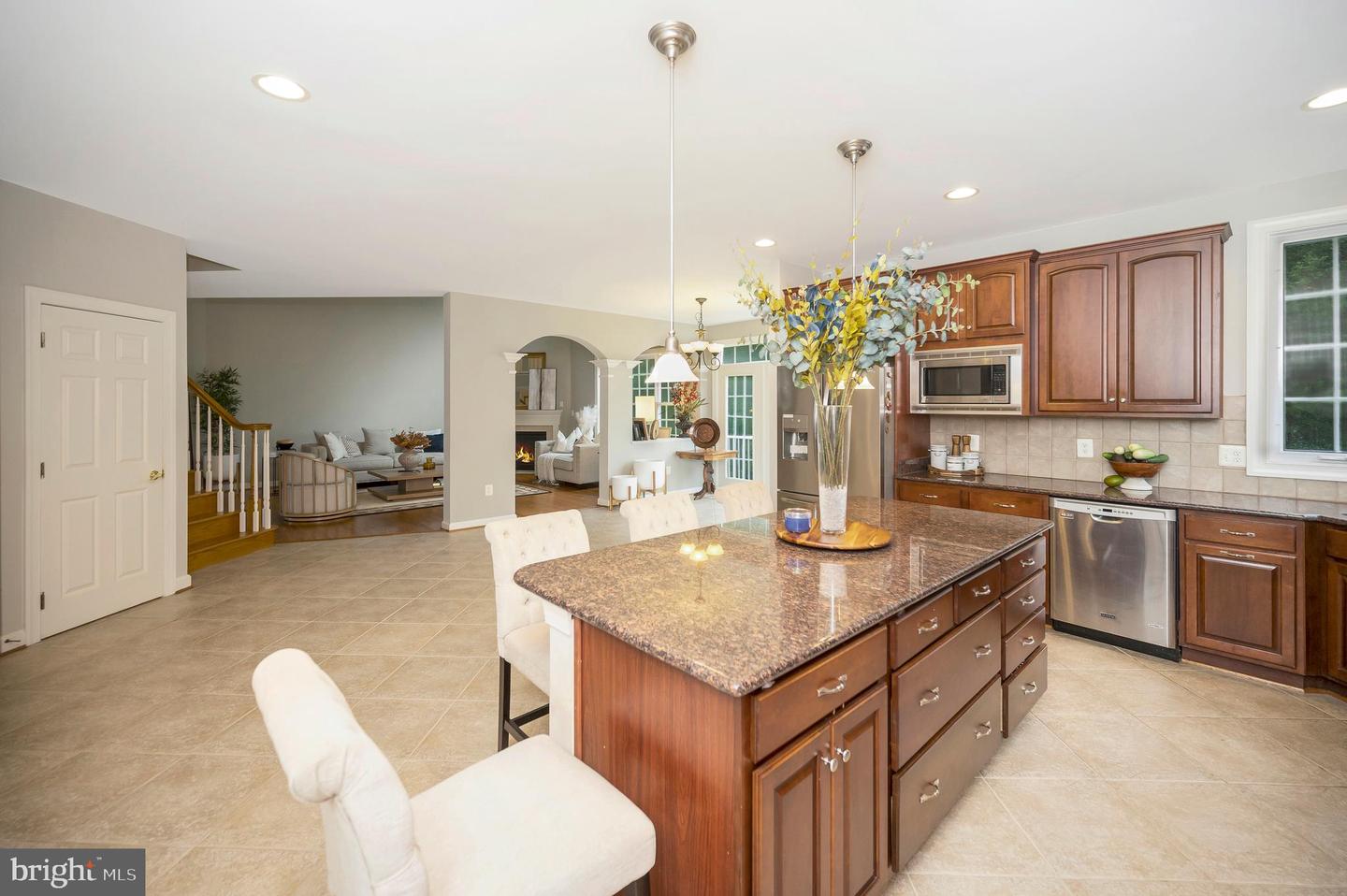 3379 DONDIS CREEK DR, TRIANGLE, Virginia 22172, 5 Bedrooms Bedrooms, ,4 BathroomsBathrooms,Residential,For sale,3379 DONDIS CREEK DR,VAPW2097988 MLS # VAPW2097988