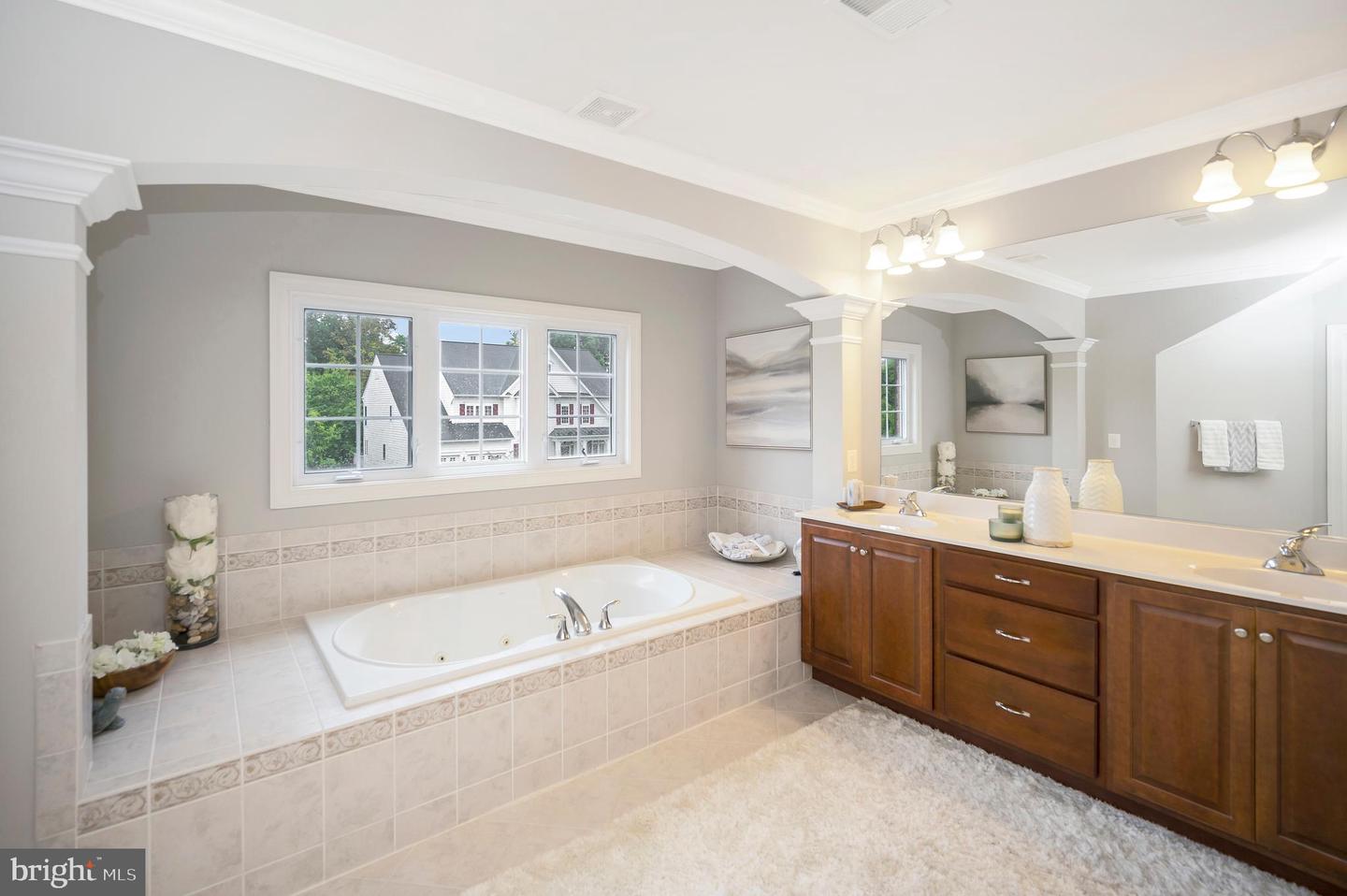 3379 DONDIS CREEK DR, TRIANGLE, Virginia 22172, 5 Bedrooms Bedrooms, ,4 BathroomsBathrooms,Residential,For sale,3379 DONDIS CREEK DR,VAPW2097988 MLS # VAPW2097988