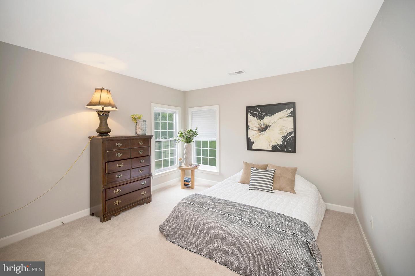 3379 DONDIS CREEK DR, TRIANGLE, Virginia 22172, 5 Bedrooms Bedrooms, ,4 BathroomsBathrooms,Residential,For sale,3379 DONDIS CREEK DR,VAPW2097988 MLS # VAPW2097988
