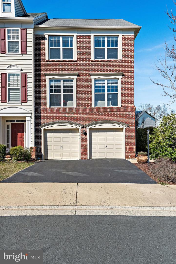 43238 HIGHGROVE TER, BROADLANDS, Virginia 20148, 3 Bedrooms Bedrooms, ,2 BathroomsBathrooms,Residential,For sale,43238 HIGHGROVE TER,VALO2100510 MLS # VALO2100510