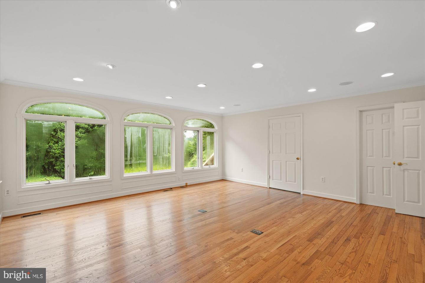 1730 CHESTERFORD WAY, MCLEAN, Virginia 22101, 4 Bedrooms Bedrooms, ,4 BathroomsBathrooms,Residential,For sale,1730 CHESTERFORD WAY,VAFX2250832 MLS # VAFX2250832