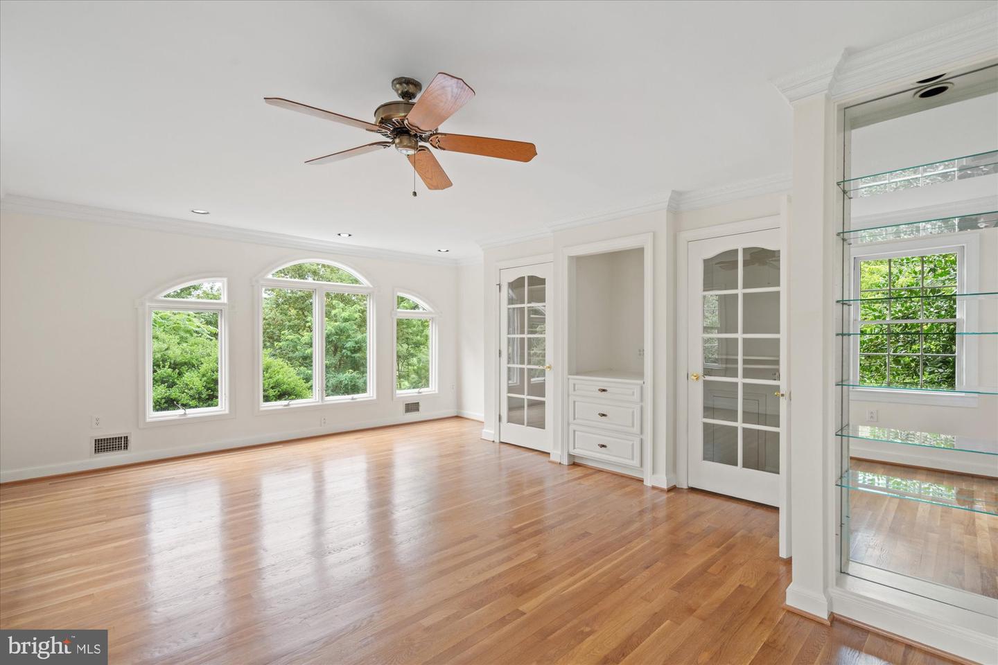 1730 CHESTERFORD WAY, MCLEAN, Virginia 22101, 4 Bedrooms Bedrooms, ,4 BathroomsBathrooms,Residential,For sale,1730 CHESTERFORD WAY,VAFX2250832 MLS # VAFX2250832