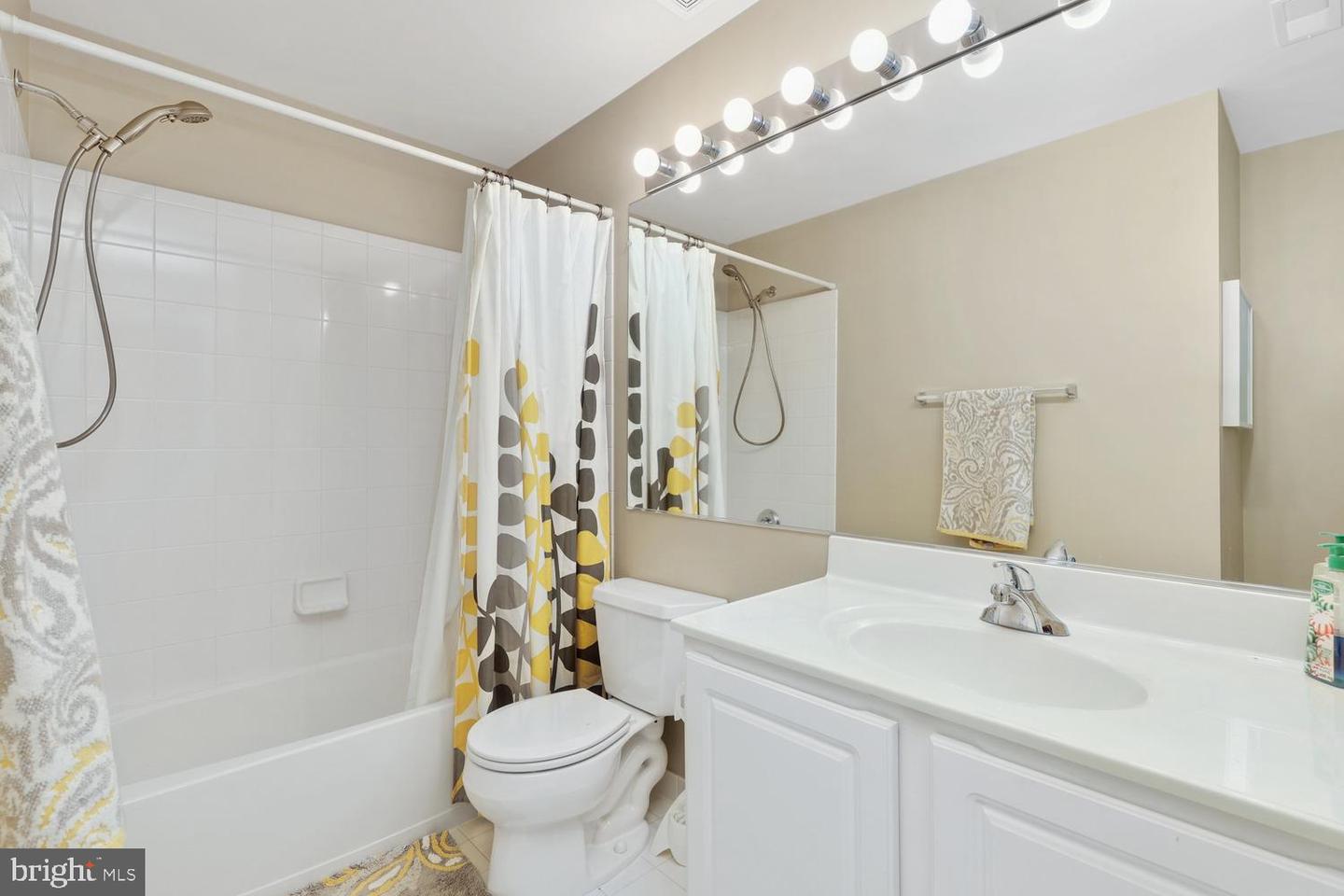 43276 SUNDERLEIGH SQ, BROADLANDS, Virginia 20148, 4 Bedrooms Bedrooms, ,3 BathroomsBathrooms,Residential,For sale,43276 SUNDERLEIGH SQ,VALO2100612 MLS # VALO2100612