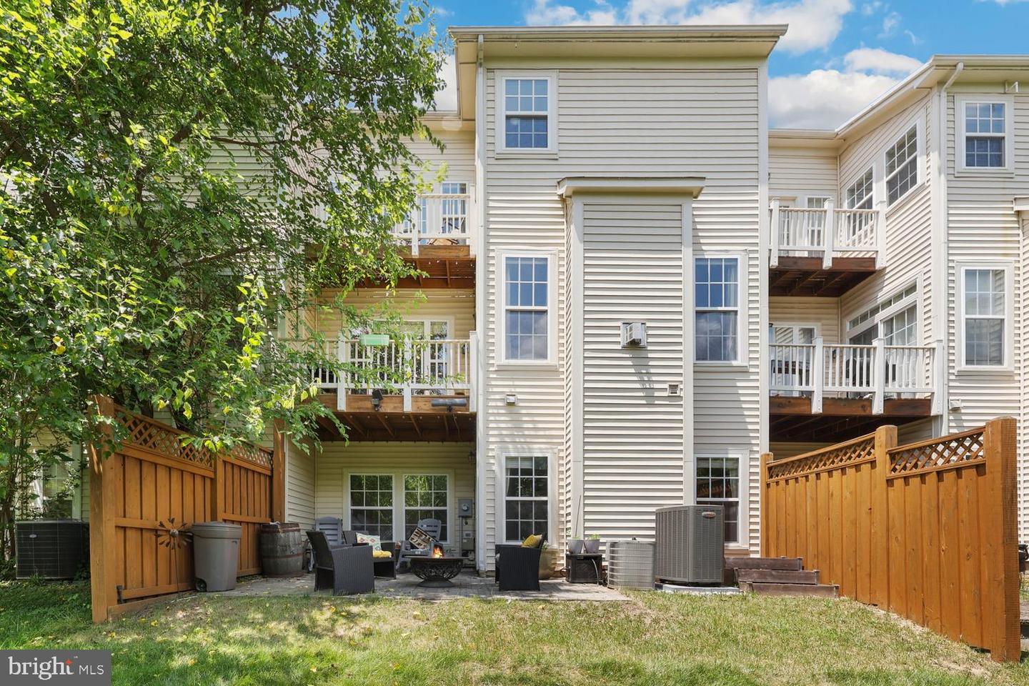43276 SUNDERLEIGH SQ, BROADLANDS, Virginia 20148, 4 Bedrooms Bedrooms, ,3 BathroomsBathrooms,Residential,For sale,43276 SUNDERLEIGH SQ,VALO2100612 MLS # VALO2100612
