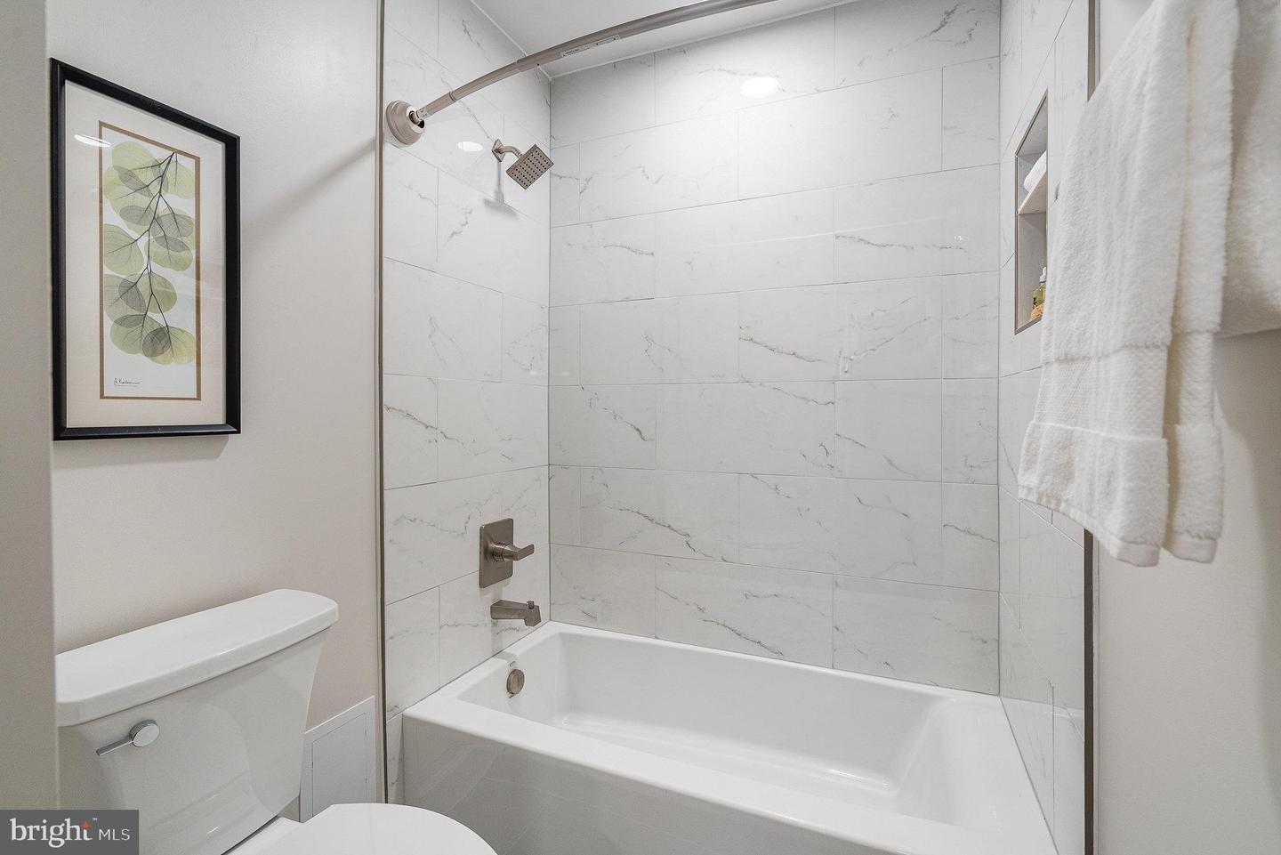 75 S REYNOLDS ST #411, ALEXANDRIA, Virginia 22304, 2 Bedrooms Bedrooms, ,2 BathroomsBathrooms,Residential,For sale,75 S REYNOLDS ST #411,VAAX2047028 MLS # VAAX2047028